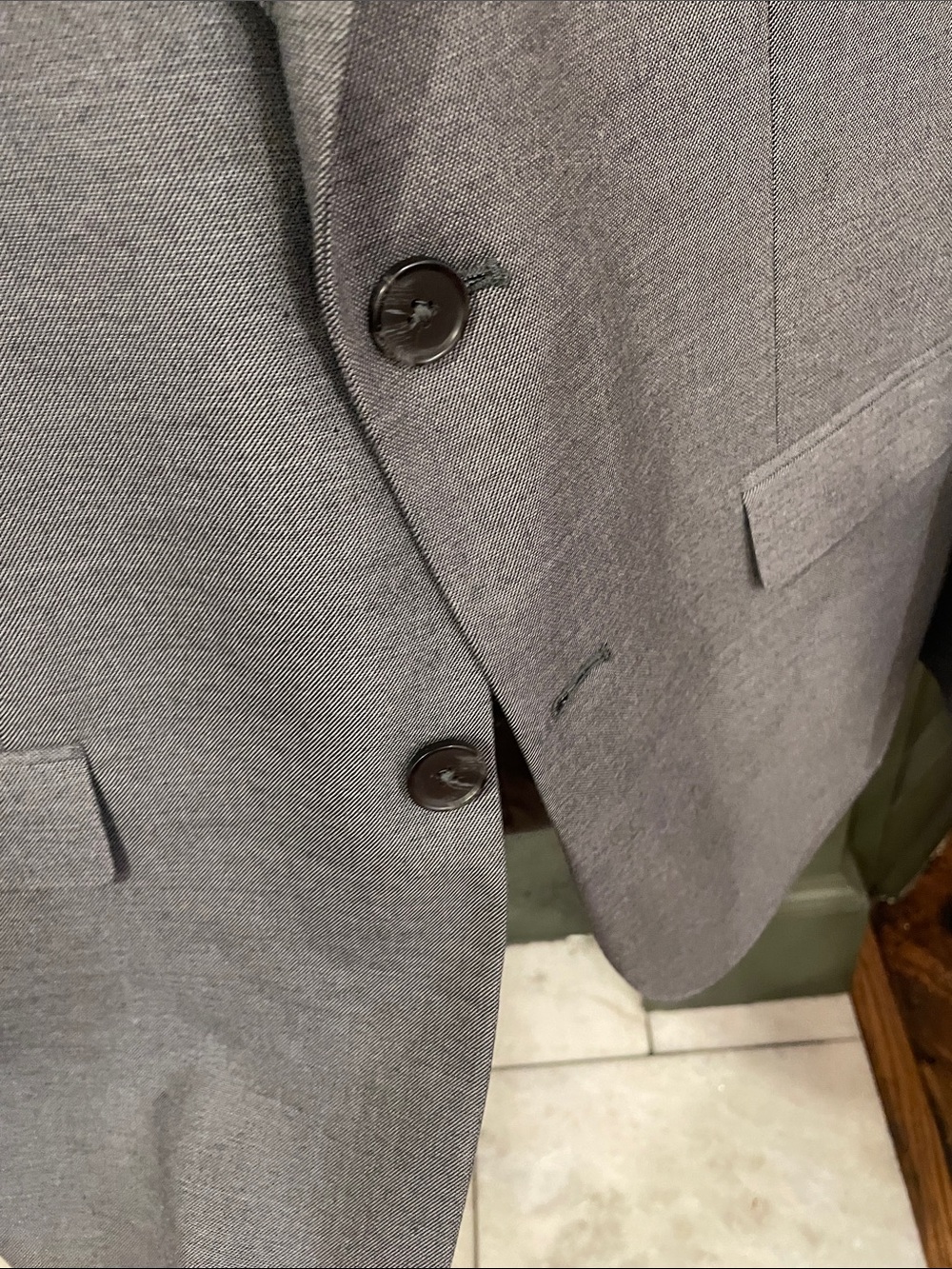 Banana Republic Men's Light Gray Single-Breasted Suit Jacket - Picture 4 of 9